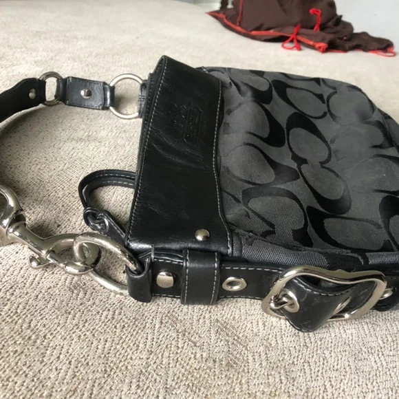 Coach hobo purse - Picture 8 of 9